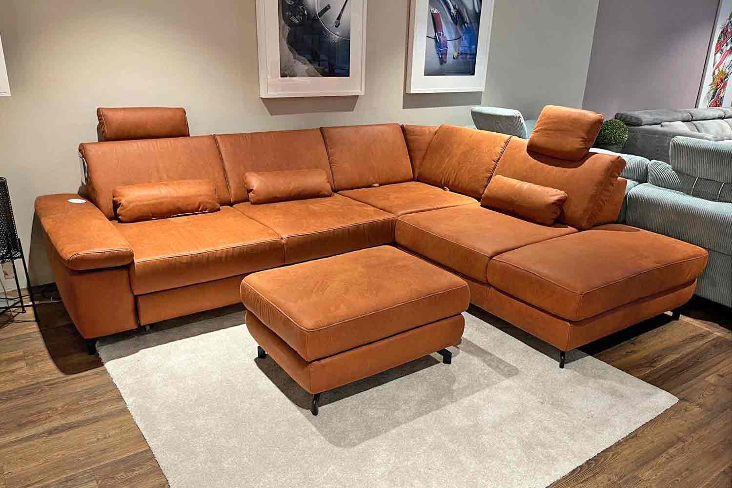 Ecksofa Modell Charon mit Schlaffunktion und Stauraum in Mikrofaser 